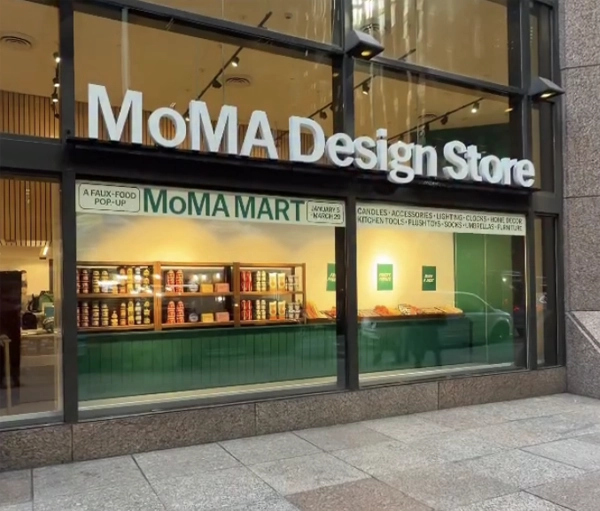 MoMa Design Store